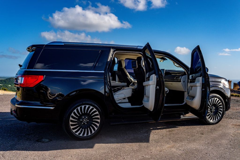 Car service in antigua
